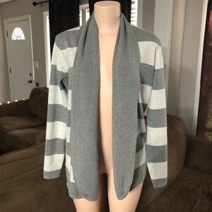 Oyn oxn striped Cardigan Sweater Large Woman’s coat Gray White soft Comfy